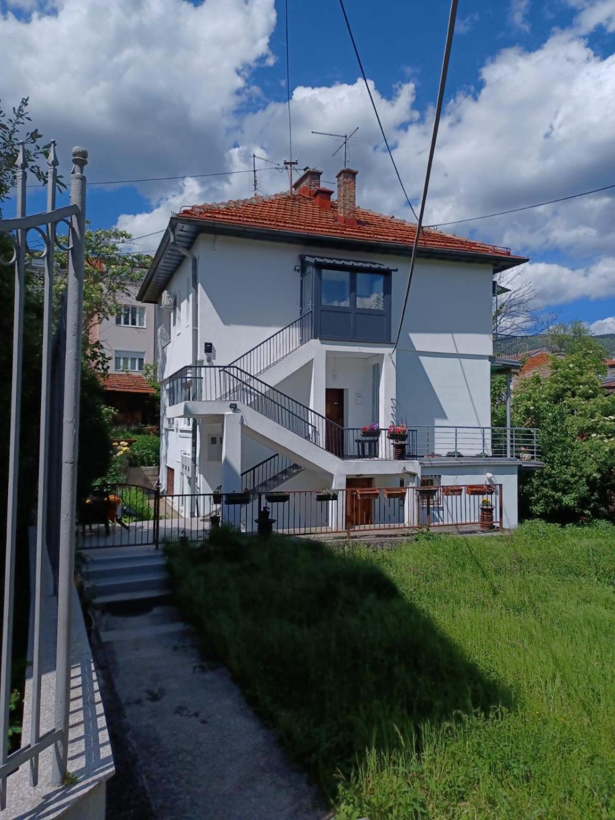 Bright 2Bdr Apartment With Balcony - Free Parking Saraievo Exterior foto
