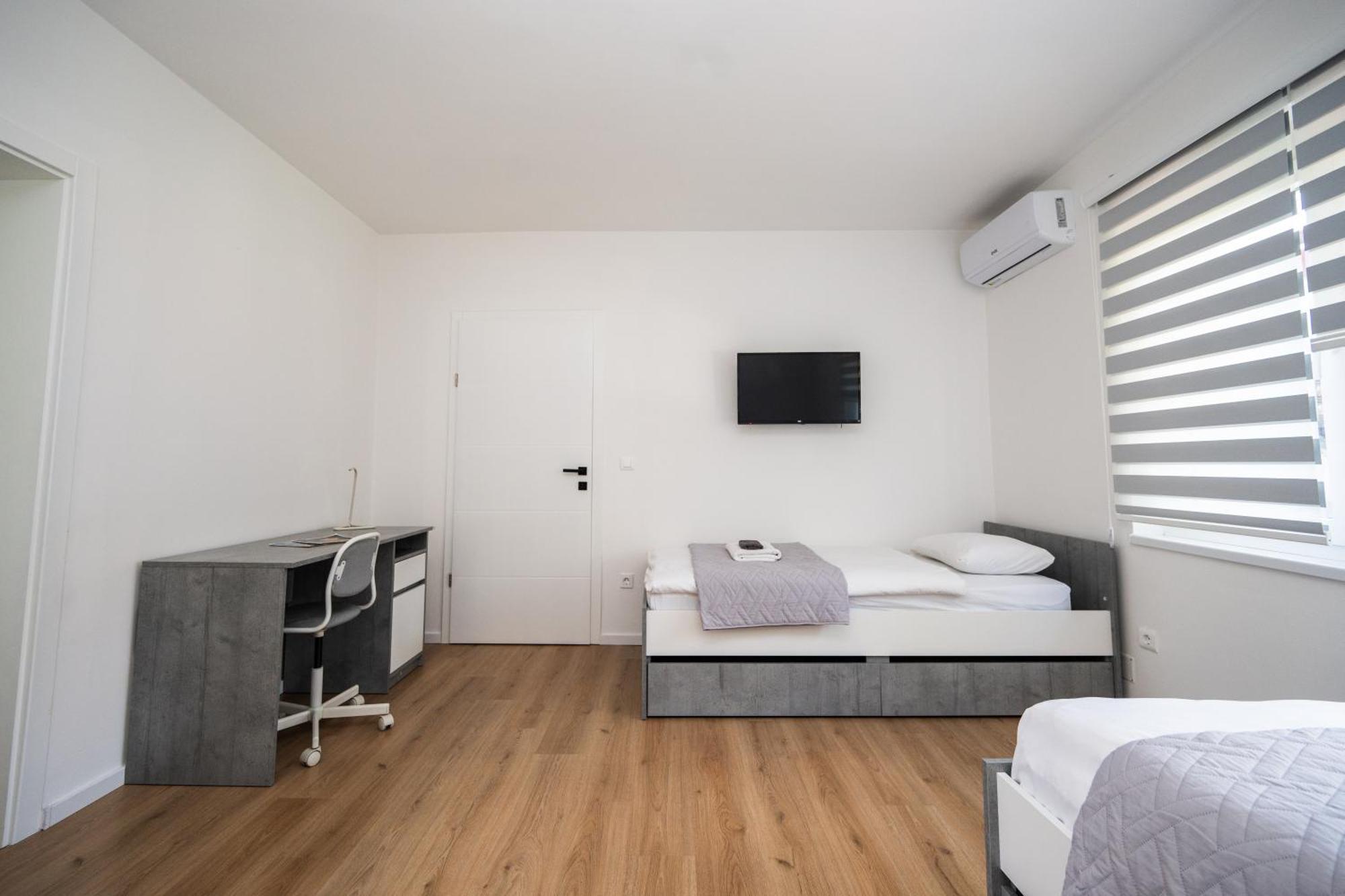 Bright 2Bdr Apartment With Balcony - Free Parking Saraievo Exterior foto
